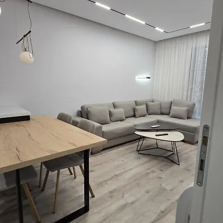 Daire Tirent Apartments-one Bedroom Porcelan Tiran