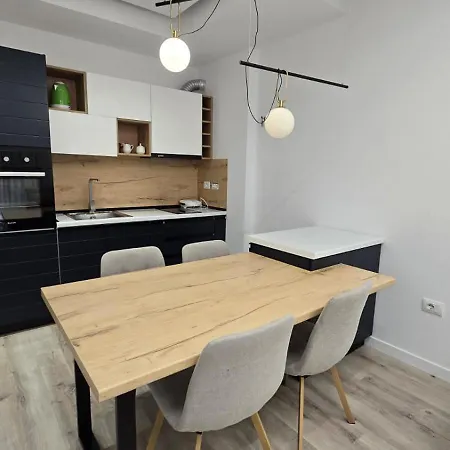 公寓 Tirent Apartments-one Bedroom Porcelan 地拉那