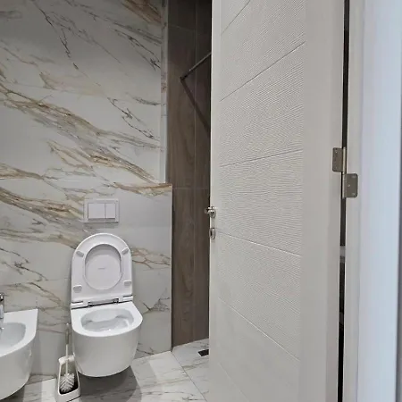 Tirent Apartments-one Bedroom Porcelan Tiran