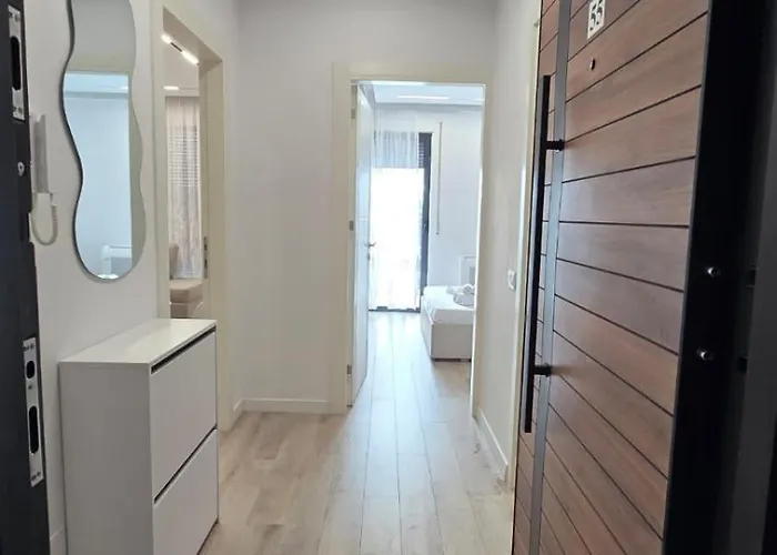 Tirent Apartments-one Bedroom Porcelan 地拉那