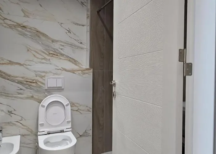 Tirent Apartments-one Bedroom Porcelan 地拉那