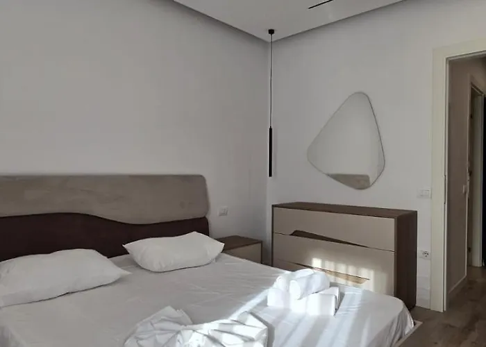 公寓 Tirent Apartments-one Bedroom Porcelan 地拉那